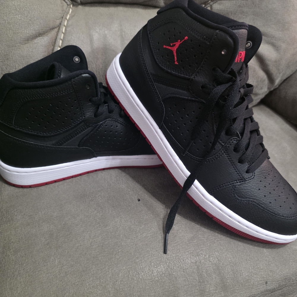 Nike Air Jordan Access-Black and Red